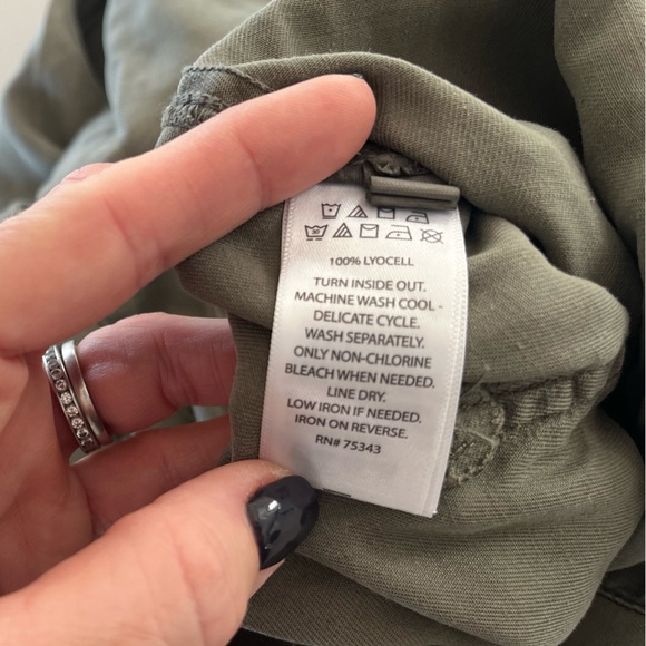 Nicole Miller - Green Cargo Joggers - Soft Lyocell - Size XS - New Without Tags - Picture 5 of 8